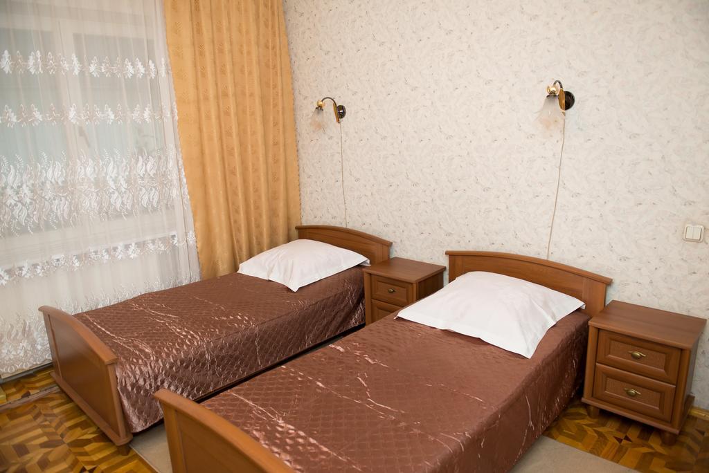 Dvoryanskiy Hotel Дніпро Номер фото